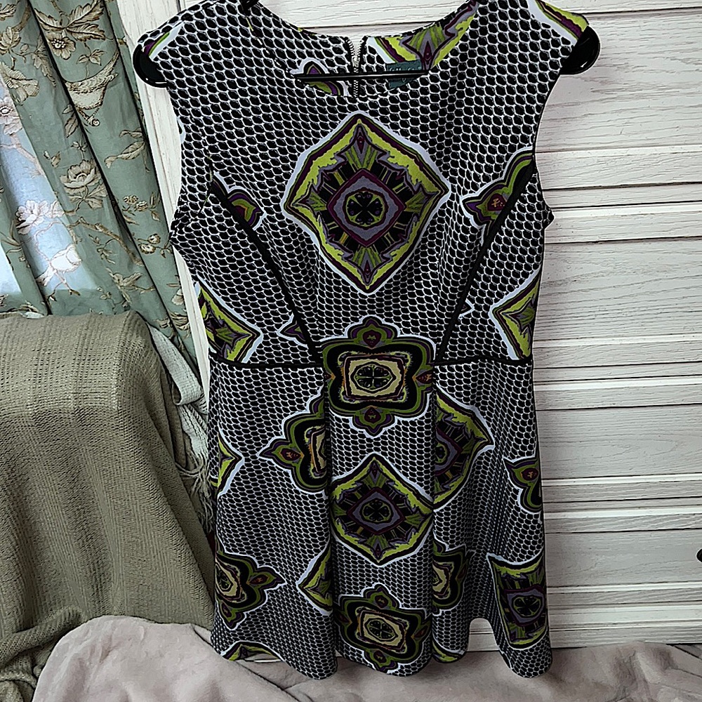 Gabby Skye sleeveless dress, flared, Sz10